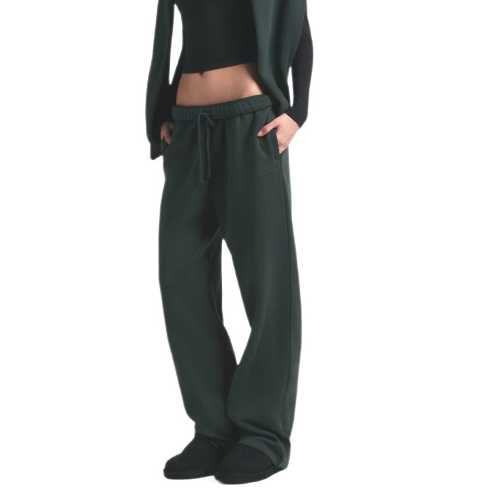 SKIMS Cotton Fleece Straight Leg Sweatpants Spruce NWT Small Medium - Picture 3 of 10